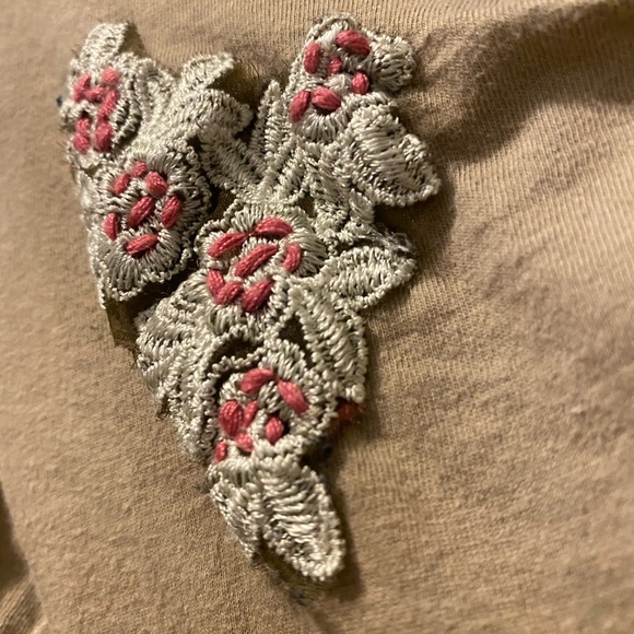 Miss Chievous Zip up - Picture 5 of 5